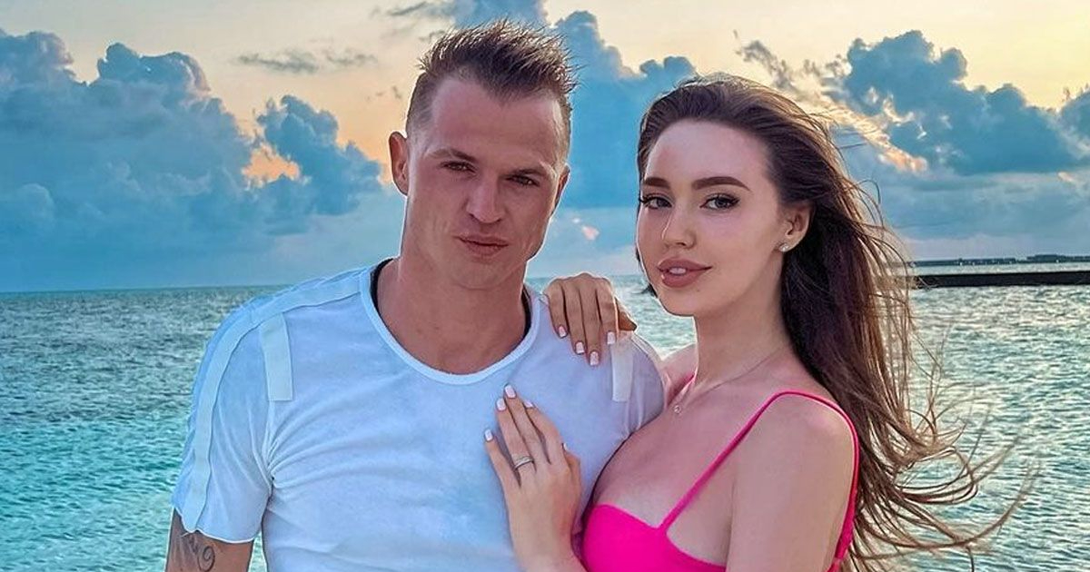 Ивлеева стала тетей, Бузовой дарят серьги за 2 млн, пока жена Тарасова давит ему прыщи. Соцсети звезд