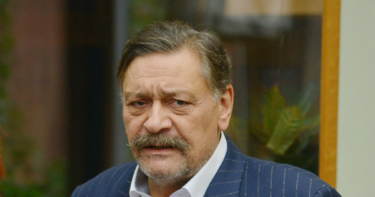 Шахназаров смеется над «правдорубом» Дмитрием Назаровым: «Увидел камеру ноута и начал митинговать»