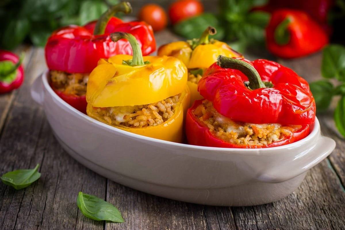 Фаршированные перцы - быстро, вкусно и сочно!