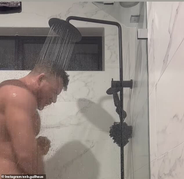 Жених, женатый с первого взгляда, ставший порнозвездой OnlyFans, 35-летний Себ Гильхаус (на фото) шокировал фанатов, поделившись пикантным видео в Instagram о том, как он принимает душ в среду.