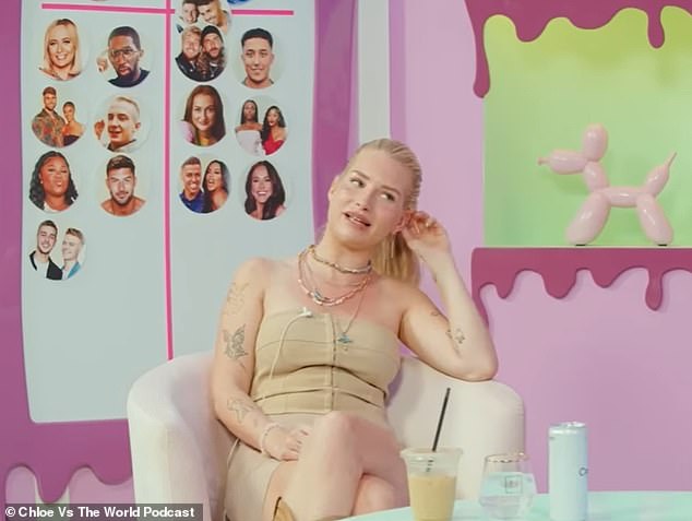 Во время выступления на подкасте Хлои Берроуз «Chloe Vs The World» Лотти призналась, что Адам изначально не был в ее вкусе, но он был «очень обаятельным».
