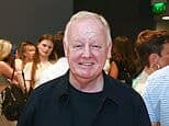 69-летний Лес Деннис из Strictly рассказывает, что потерял три стоуна, отказавшись от еды на вынос после ужасной угрозы здоровью: «Это был огромный тревожный звонок».