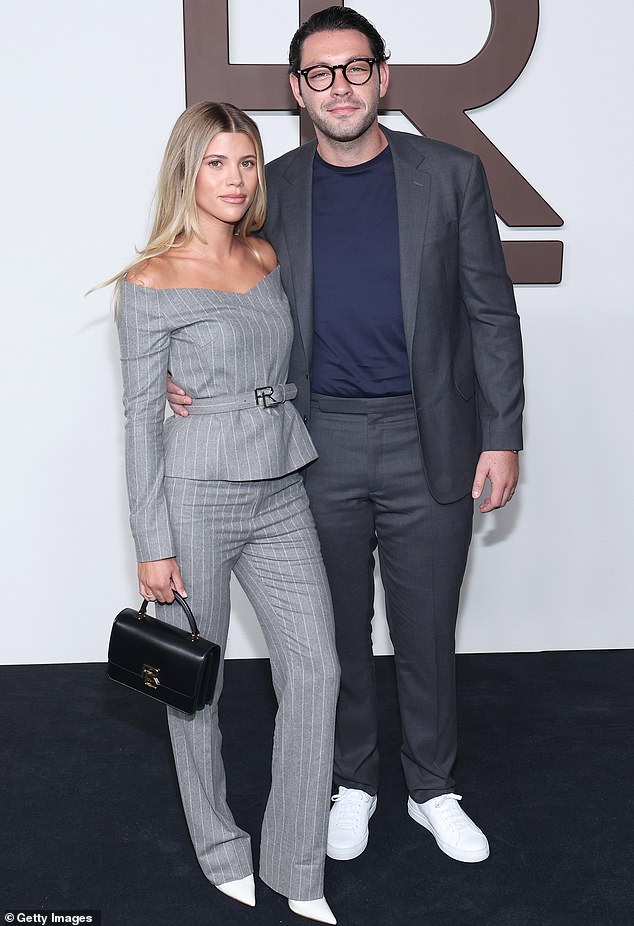 Подробности: София связала себя узами брака на юге Франции в апреле этого года с Эллиотом, сыном председателя Universal Music Group Люсиана Грейнджа.