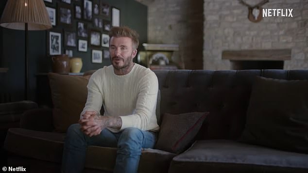 Без изменений: Дэвид, похоже, имеет противоречивое мнение по поводу своего бывшего тренера «Манчестер Юнайтед» Алекса Фергюсона, когда он говорит о своем восхождении к славе: «Это определенно не изменило меня».