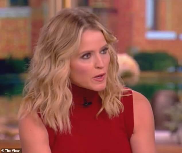 Ведущая The View Сара Хейнс обвинила новый «роман» Тейлор Свифт в «пиар-ходе».