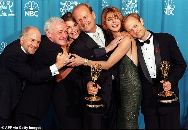 Оригинальный актерский состав шоу получил 108 номинаций на премию Primetime Emmy Award и 37 побед.