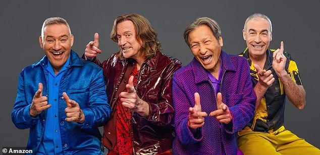 Первоначальный состав The Wiggles приоткрыл завесу над их жизнью и многолетней карьерой в документальном фильме Hot Potato: The Story of The Wiggles. На снимке слева направо Энтони Филд, Мюррей Кук, Джефф Фатт и Грег Пейдж.