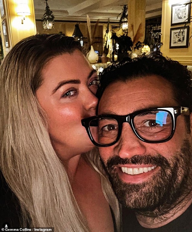 Шикарный: звезда TOWIE остановилась в отеле Four Seasons за 500 фунтов за ночь в уютной сельской местности с Рами и Тристаном.