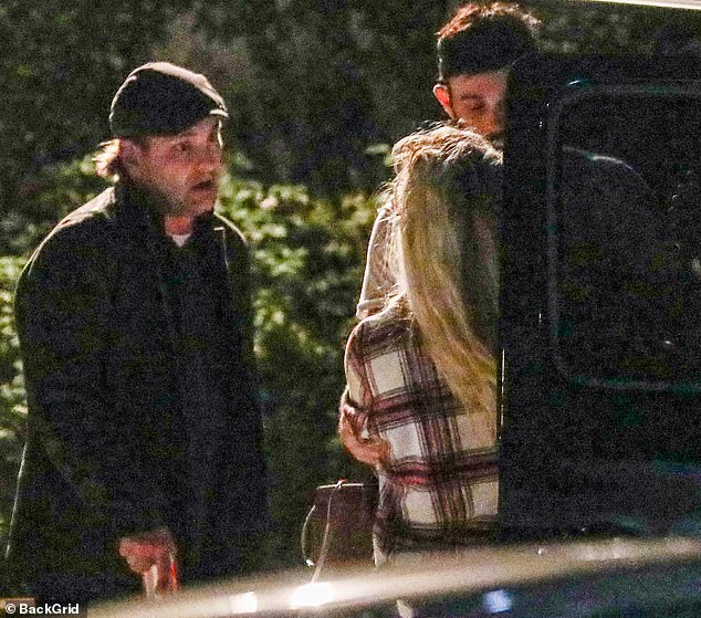 Фотограф на месте настаивал TMZ, что на самом деле он был в машине с Бритни.