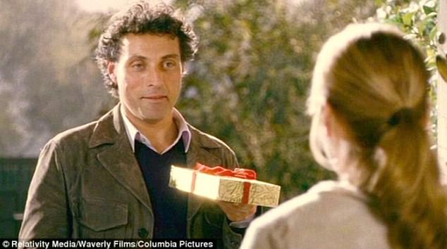 Руфус, как известно, сыграл экранного любовного увлечения Кейт Уинслет в «Празднике», но его персонаж оказался чем-то вроде любовной крысы.