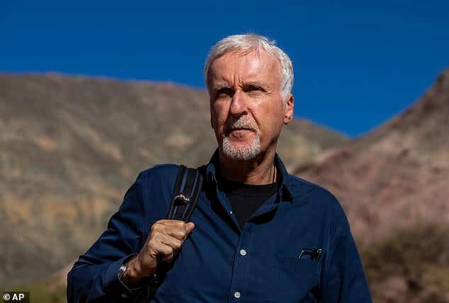 69-летний Джеймс Кэмерон рассказывает об импровизациях, которые ему пришлось сделать, чтобы уложиться в бюджет при создании «Титаника», фильма 1997 года, который собрал рекордные кассовые сборы и получил 11 премий «Оскар». На фото в июне прошлого года в Аргентине.