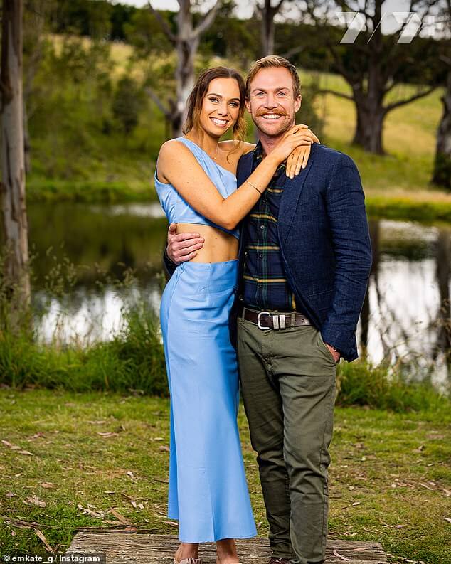 Звезда «Фермер хочет жену» Эмили поделилась новостями о свадьбе после объявления о своей шокирующей помолвке с Дэвидом МакМэхоном