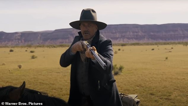 Костнер выступил режиссером и исполнителем главной роли в фильме «Горизонт: Американская сага», двухсерийном вестерне с бюджетом в 200 миллионов долларов, действие которого происходит до и после Гражданской войны, который выйдет в кинотеатрах США 28 июня и 16 августа.