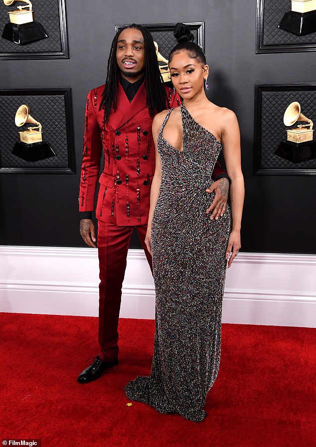 До этих отношений Савити встречалась с участницей Migos Quavo с 2018 по 2021 год;  на фото в январе 2020 года в Лос-Анджелесе