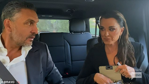 Это произошло в связи с распадом брака Кайла и Маурисио в 13-м сезоне RHOBH.