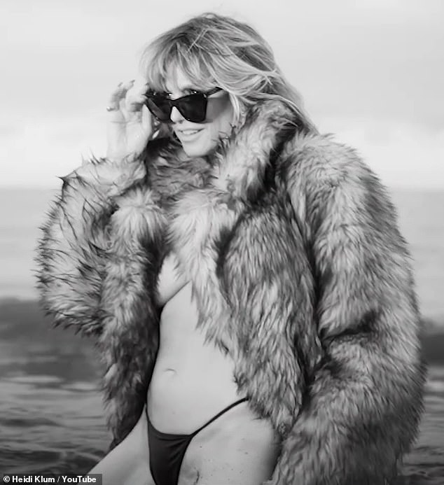 Модель Vogue была в шубе и трусах – и все – и надулась