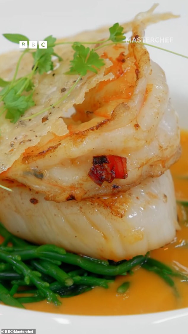Во-первых, любители должны заслужить право носить фартук MasterChef в двух новых испытаниях: от простого до гениального: взять обычный ингредиент и превратить его во что-то впечатляющее.