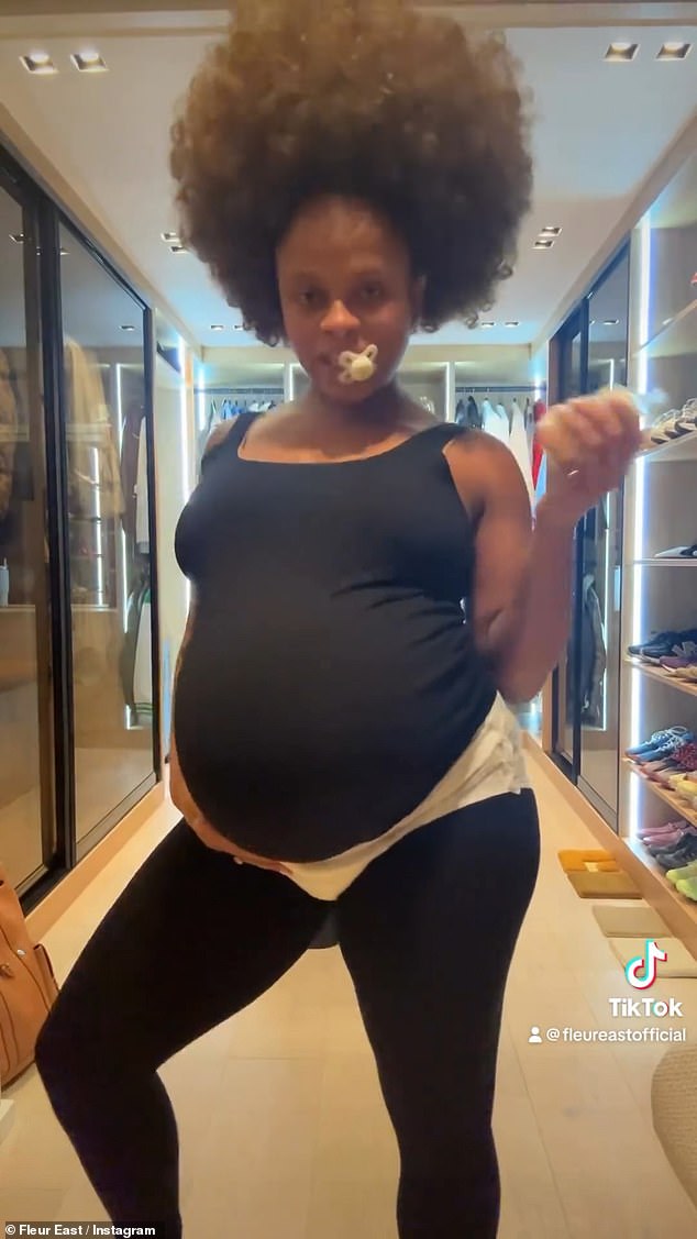 Звезда X Factor имитировала вирусную песню Baby Mama Dance, позируя с соской во рту и встряхивая детскую бутылочку.