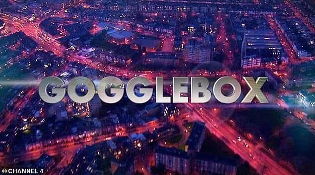 Звезда Gogglebox рассказала, что они помолвлены со своей давней девушкой, и поделилась радостной новостью