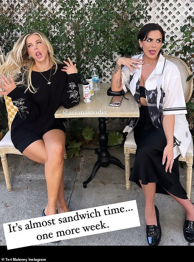 После нескольких лет задержек Ариана Мэдикс и Кэти Мэлони из Vanderpump Rules наконец-то открывают свой магазин сэндвичей Something About Her.