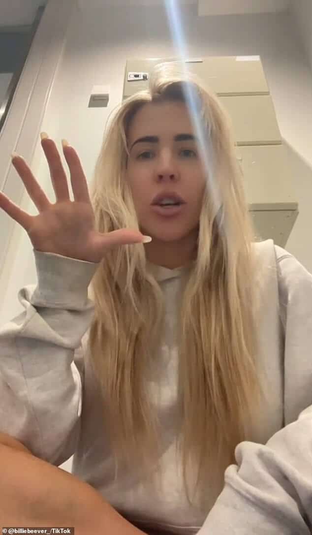 Звезда Influencer и OnlyFans Билли Бивер (на снимке) поделилась своим «травмирующим» опытом депортации из Соединенных Штатов.