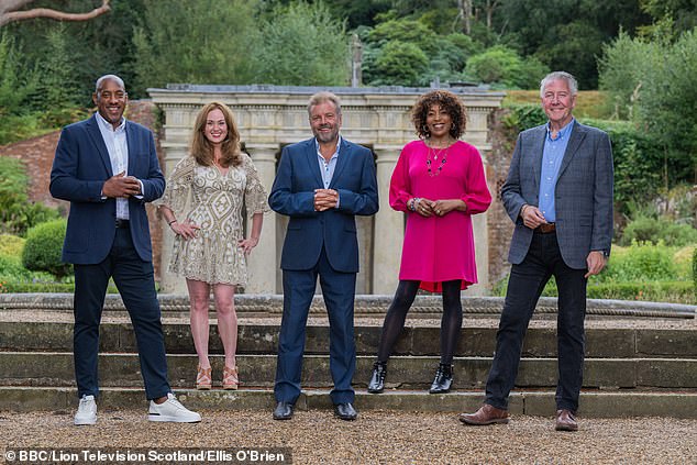 Homes Under The Hammer имеет простую структуру: для каждого показа выбираются объекты недвижимости, выставленные на аукцион, требующие ремонта или полной перепланировки.