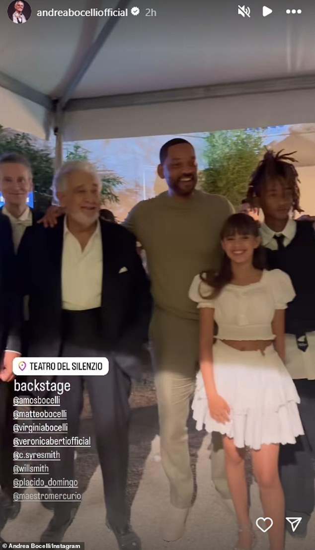 Он и Джейден опубликовали еще несколько фотографий в другом видео с Вирджинией Бочелли, младшей дочерью Андреа, и легендарным тенором Пласидо Доминго.