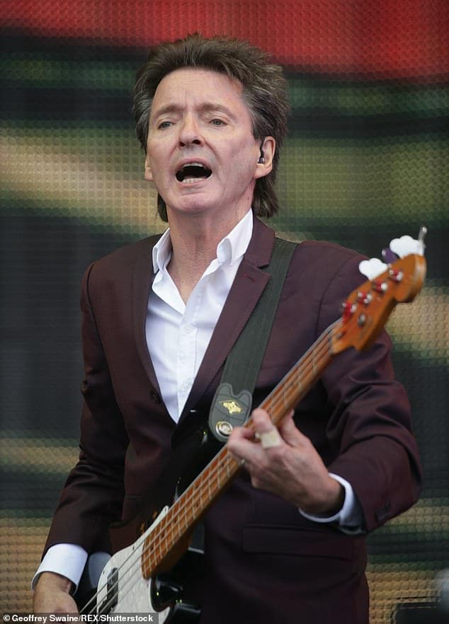 Брюс Фокстон ушел из The Jam из-за проблем со здоровьем. Впервые он обрел известность в семидесятых в The Jam (на фото 2014 года)