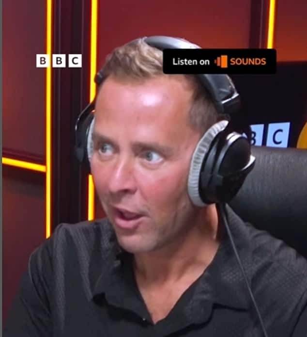 Скотт Миллс еще неделю будет заменять Зои Болл на ее утреннем шоу на Radio 2, поскольку звезда продолжает набирать популярность