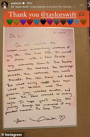 «О, привет! Когда мы завершаем самое дикое и необыкновенное приключение в моей жизни, The Eras Tour, я хотела поделиться с несколькими друзьями своими воспоминаниями о нем», — написала она.
