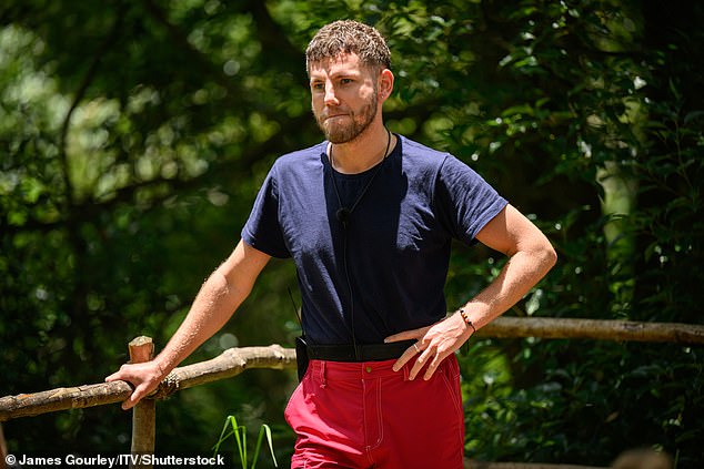 Дин Маккалоу из I'm A Celeb боролся с алкогольной зависимостью, которая оставила его в «действительно темном месте», и в сентябре отпраздновал четыре года трезвости.