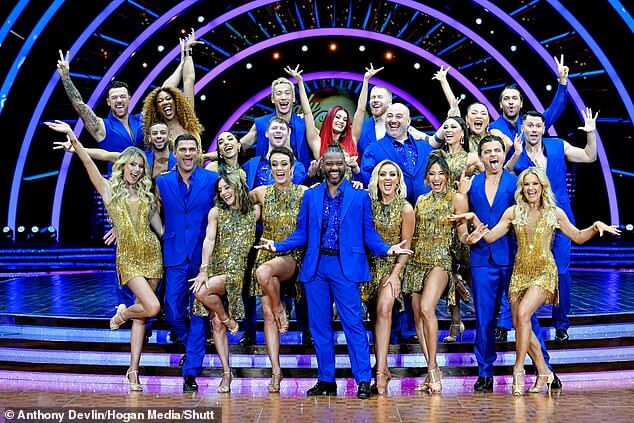 Тур Strictly Come Dancing стартовал в Бирмингеме на этой неделе, и знаменитости могут рассчитывать на бурную вечеринку после выхода на танцпол.