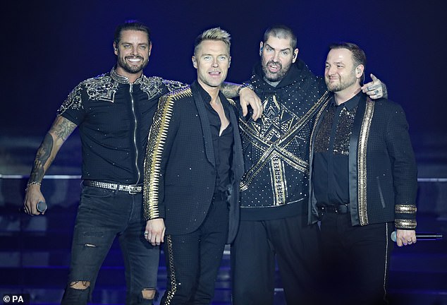 Boyzone продолжали гастролировать вчетвером, пока все не встало на свои места во время финального тура в 2019 году, и в группе вновь возникла напряженность.