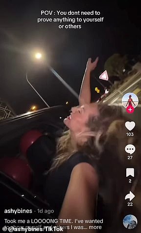 Не пристегнув ремень безопасности, Эши, которая была пассажиром в автомобиле, просунула голову в открытое окно, а затем высунулась назад на уровне плеч.